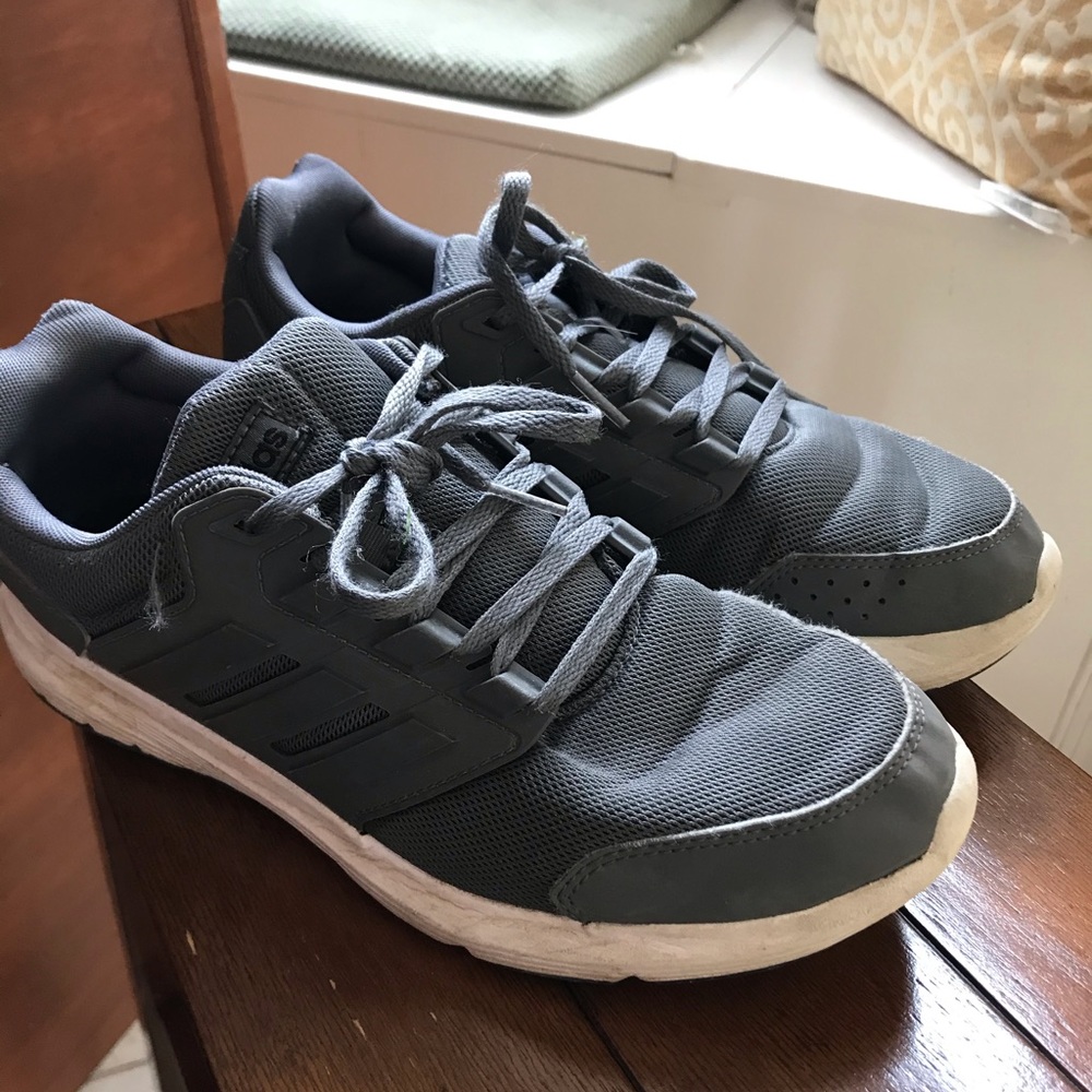 Adidas Gym Shoes Men Size 8.5